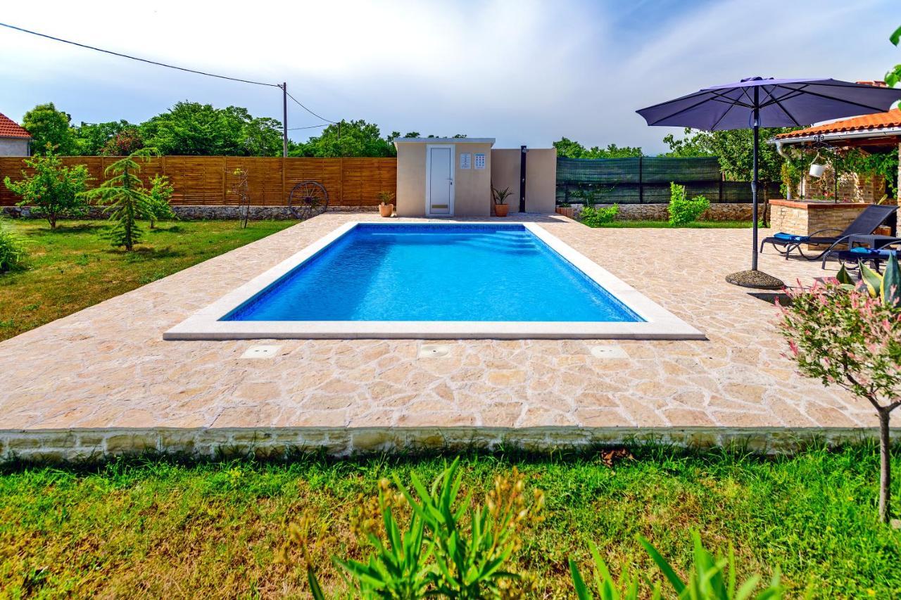 הוילה Smokovic Sunny House מראה חיצוני תמונה